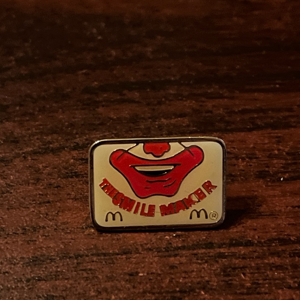 Vintage McDonald’s Ronald “The Smile Maker”‎ Employee Lapel Hat Pin